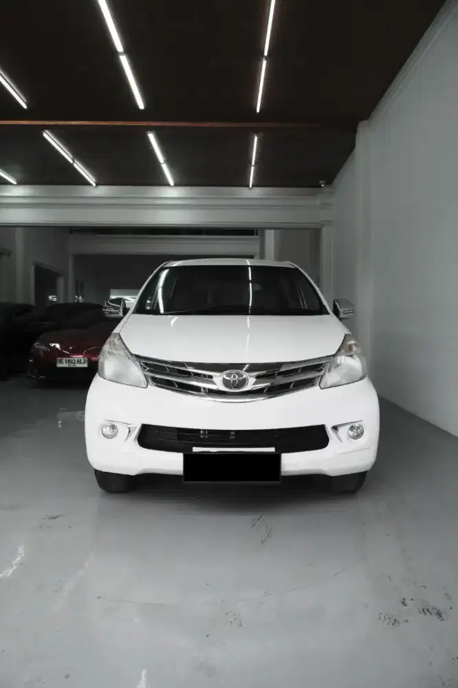 Toyota avanza G 1.3 AT