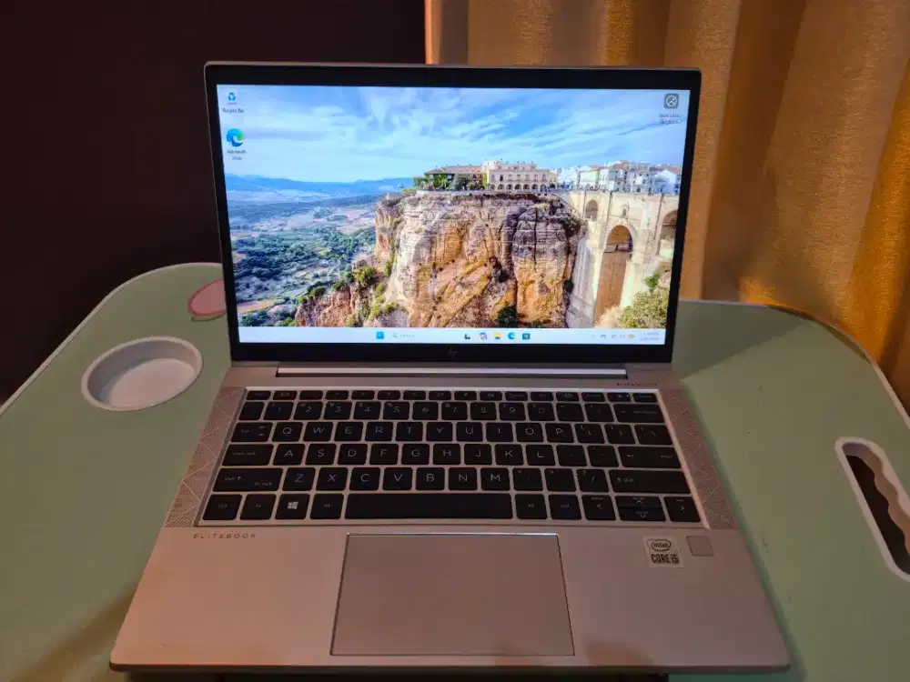Laptop HP elitebook 830 g7 ram 8gb 500gb (no touchscreen)