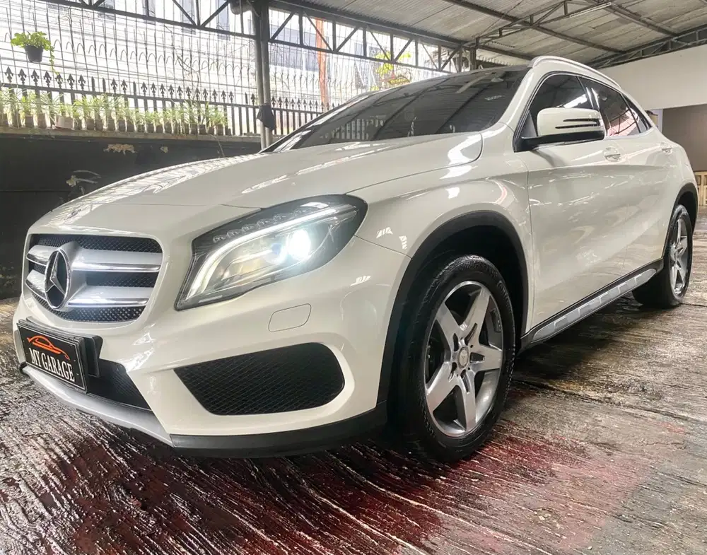 Mercedes-Benz GLA 200 AMG 2016 Facelift Putih Full Original