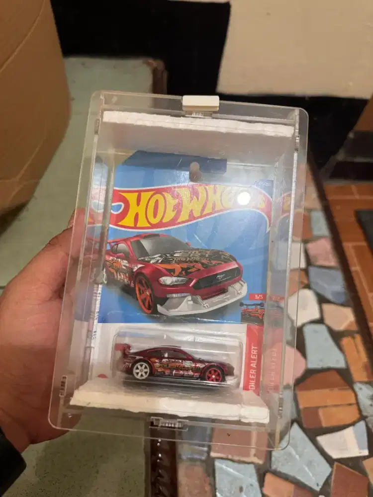 Hothwheels mustang dan toyota sth