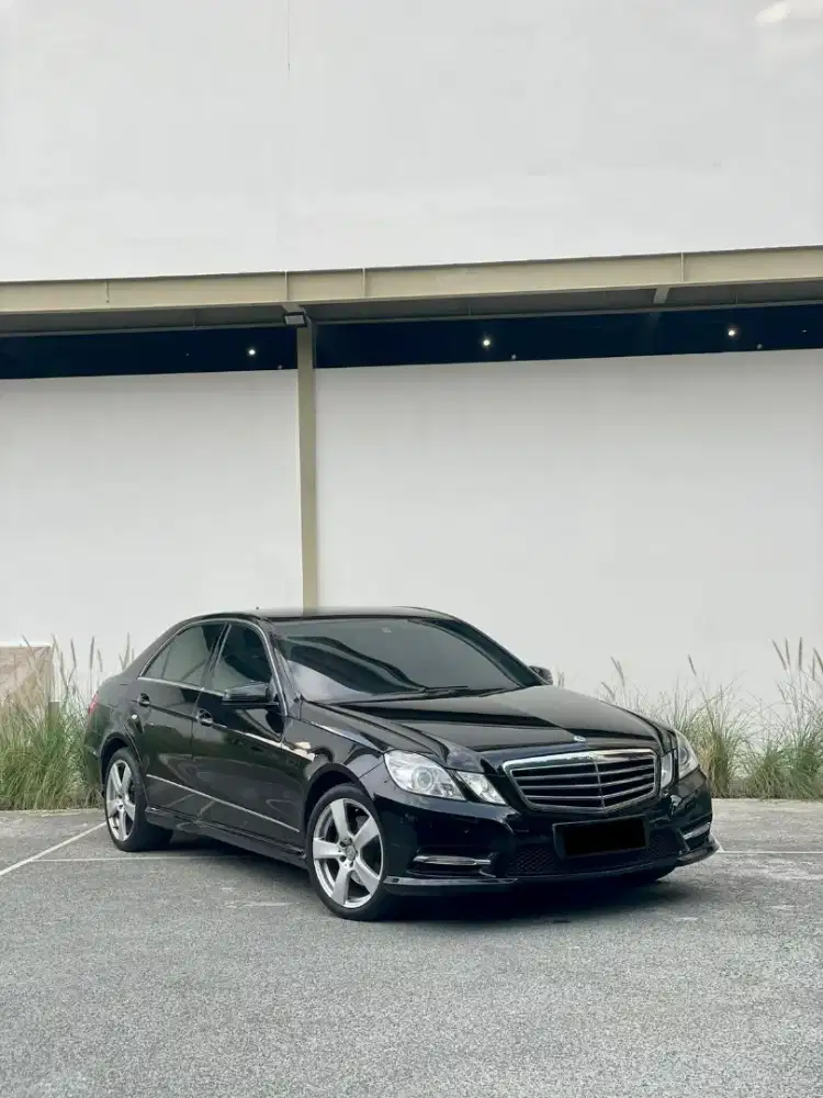 Mercedes-Benz E250 Avantgarde AMG th 2013 at istimewa bisa Tt