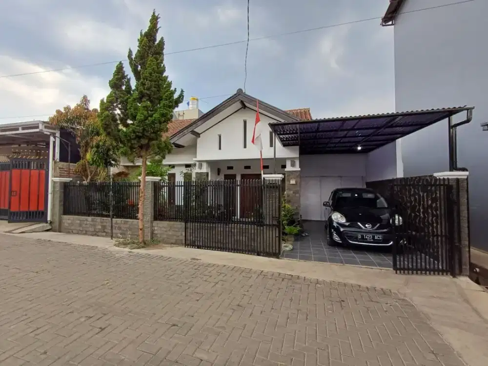 Rumah LUAS harga MURAH dekat Pemkot dan Alun-alun kota Cimahi dijual