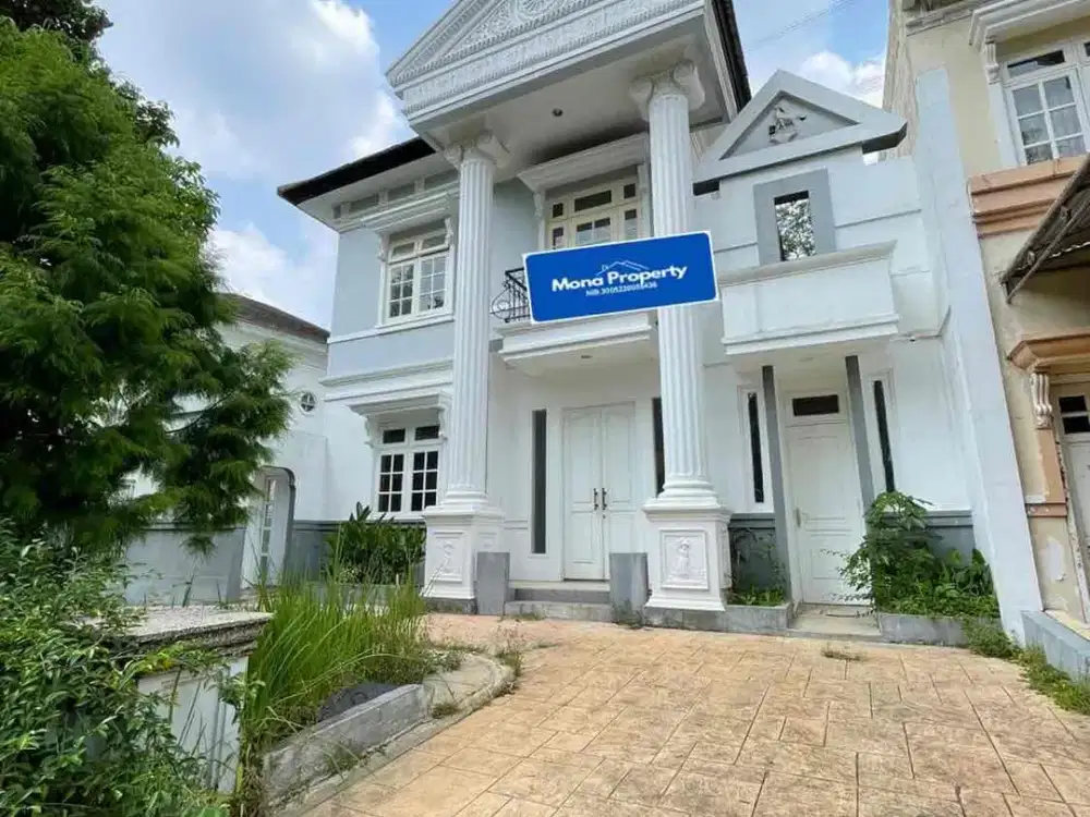 Rumah furnish Legenda Wisata cibubur