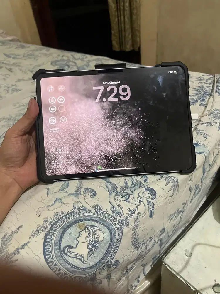 Ipad pro m5 bekas