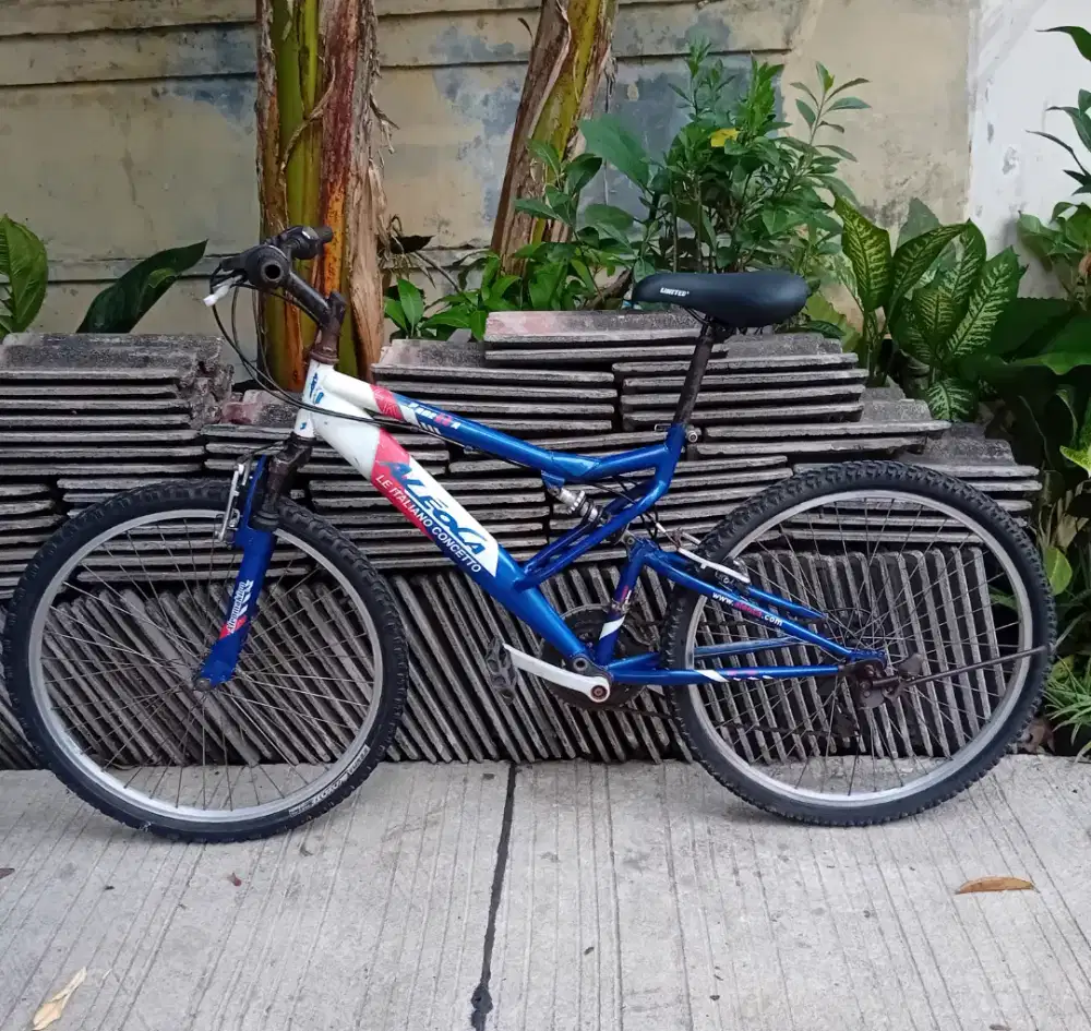 SEPEDA ALEOCA MTB 26 INCH est.1969
3x7 SPEED