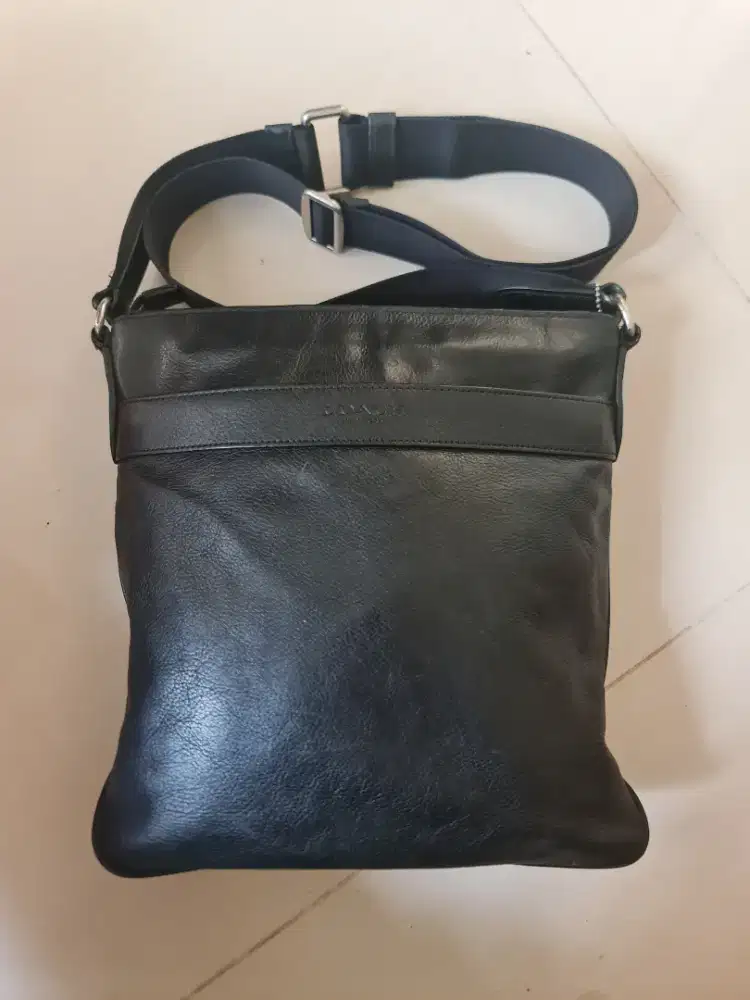192. Sling Bag Men Pria Coach Slim Messenger Bag Black Second