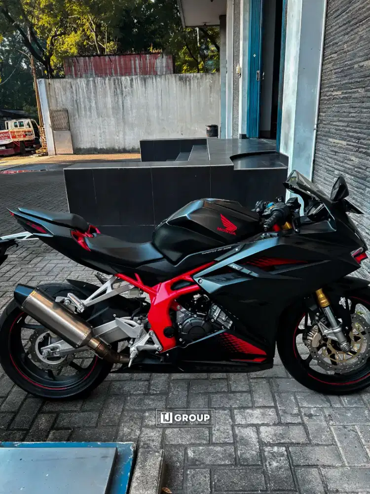 FOR SALE!! Honda CBR 250RR 2020 Black Doff Red Chassis