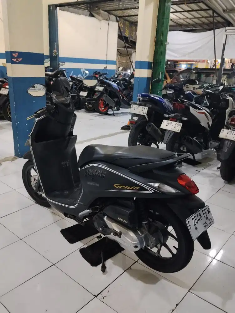 (DIJUAL CEPAT) HONDA GENIO FABULOUS 2021 GRES PAJAK ON PANJANG