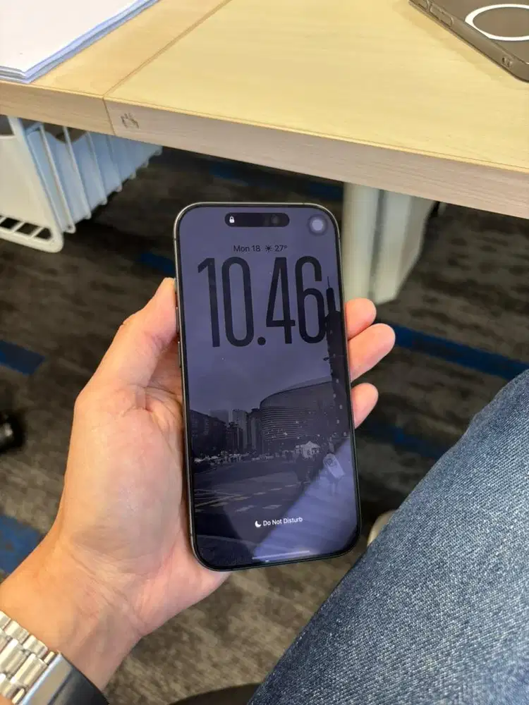 iPhone 17 256 BliBli