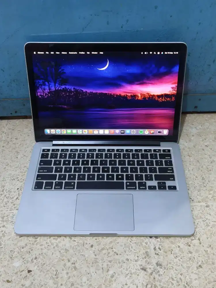 MacBook Pro Retina 13-in, 2015
Keyboard Nyala Core i5
Ram 8GB
SSD256GB