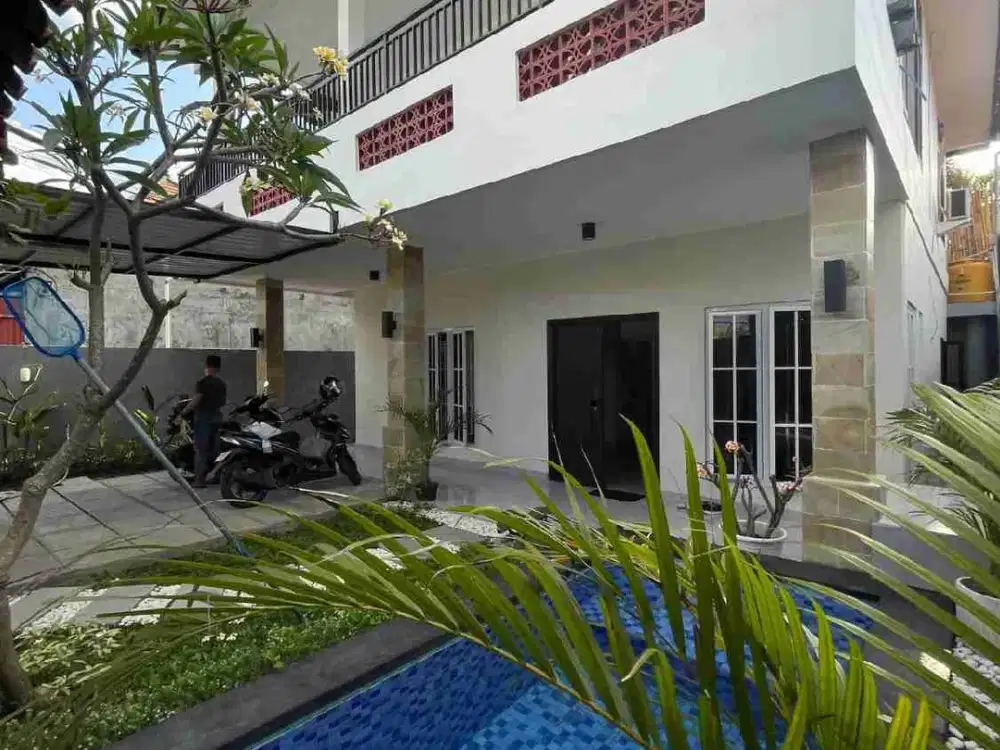 rumah semi villa kerobokan