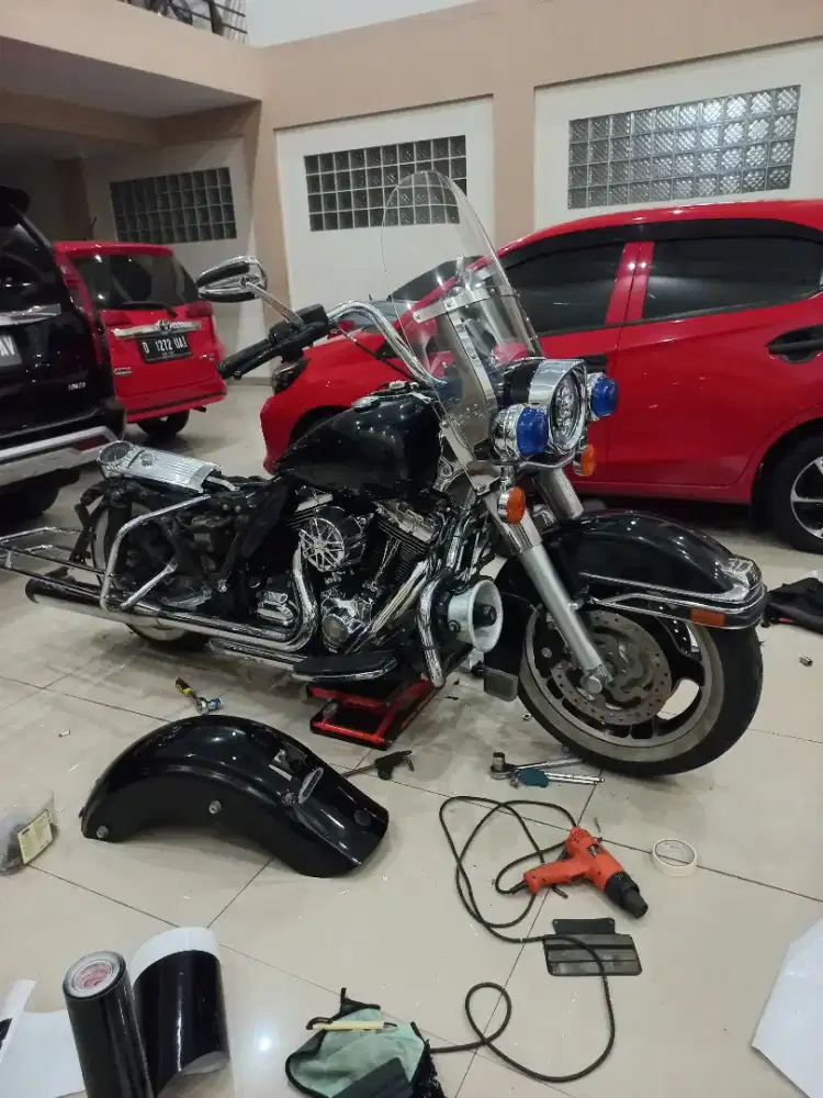 Jasa sticker wrapping motor