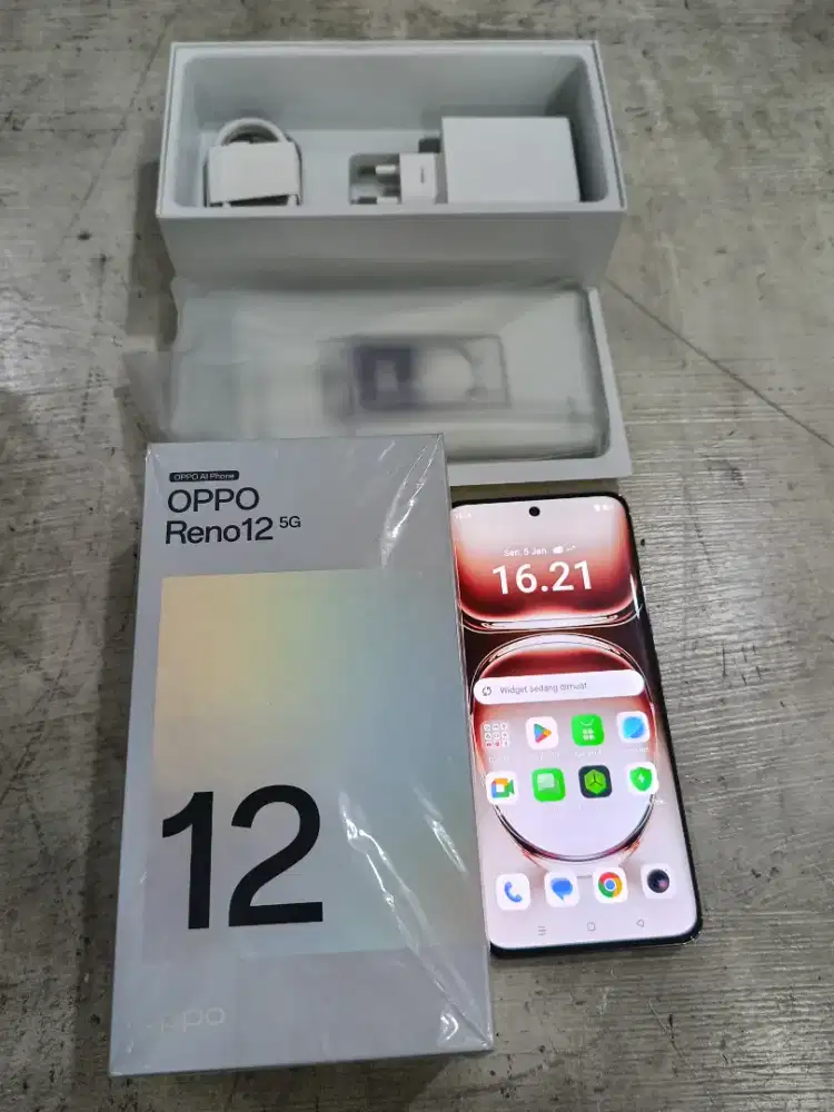 OPPO RENO 12 5G 12/256 SECOND