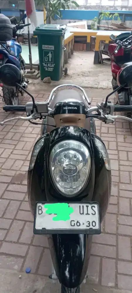 Di jual motor scoopy
