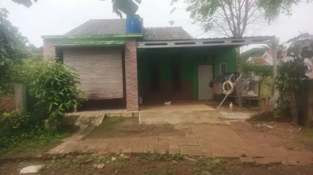 Dijual rumah di desa mekar wangi cisauk