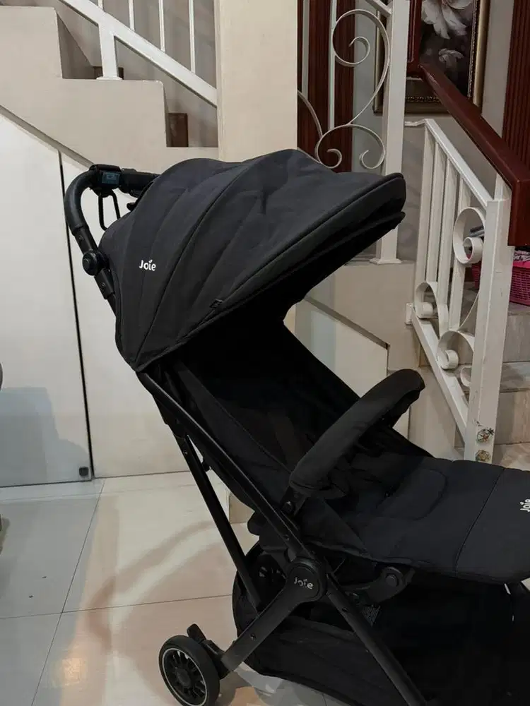 PRELOVED STROLLER JOIE