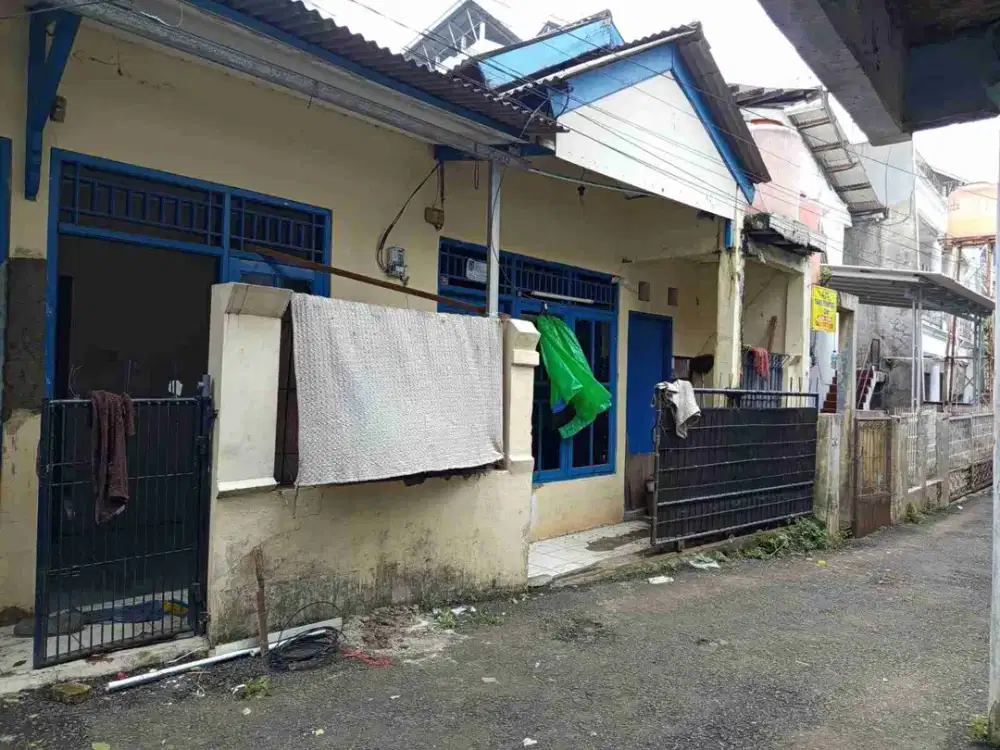 Dijual Murah Rumah Kontrakan dipondok Cina dekat UI dan Stasiun UI Depok
