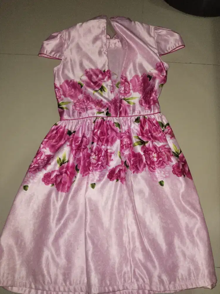 Preloved dress imlek anak anak