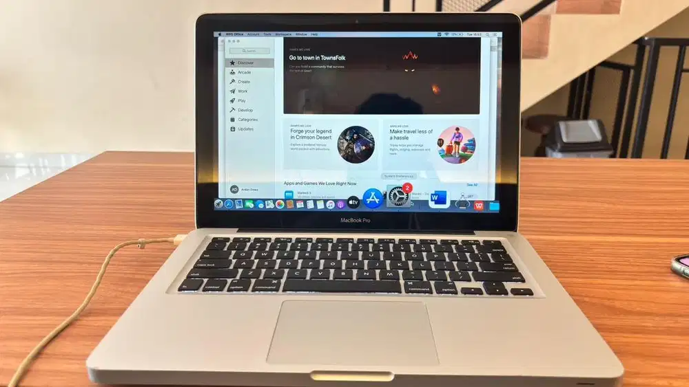 Macbook Pro MD101   Core i5, Ram 4gb, SSD 128 gb+ Hdd 500gb. Thn 2012