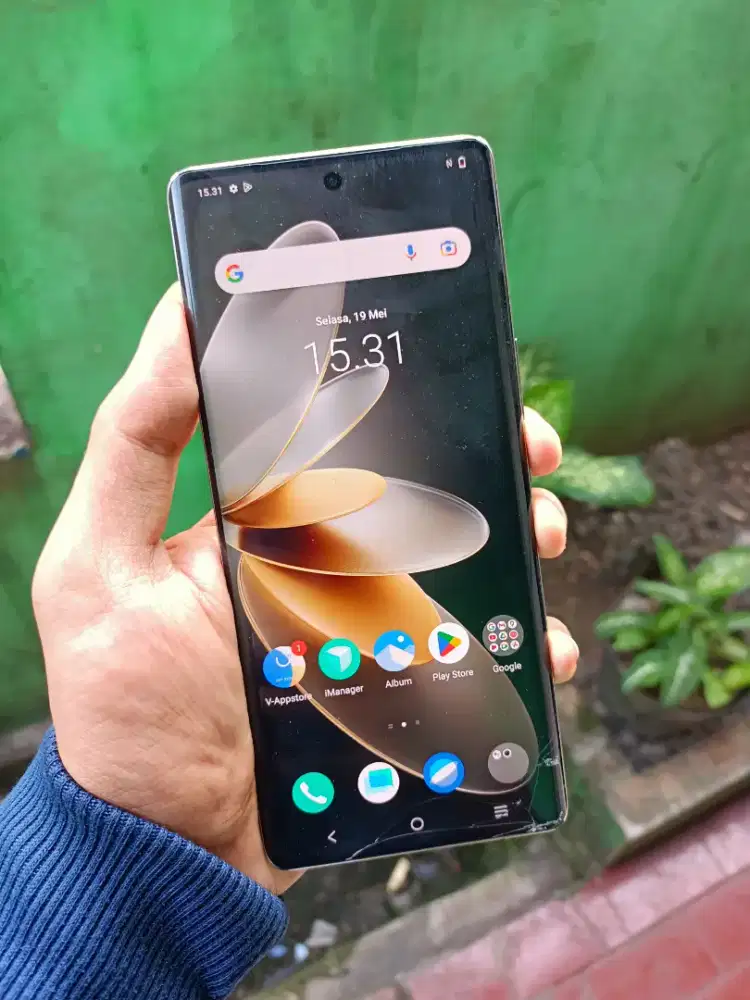 VIVO V27 5G RETAK