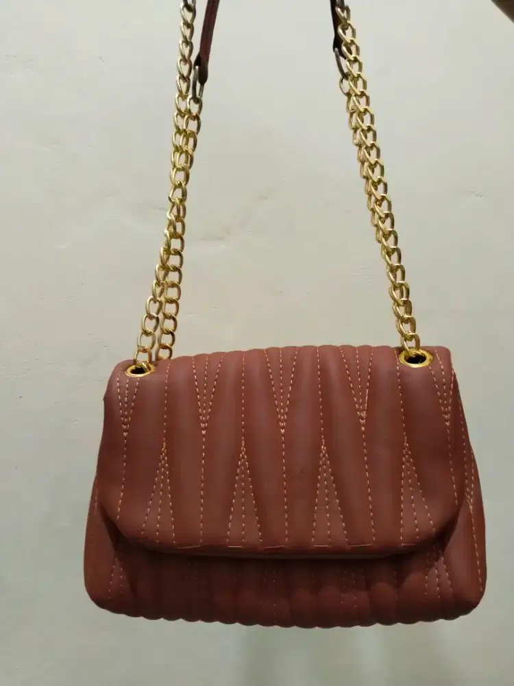 Tas selempang teracota