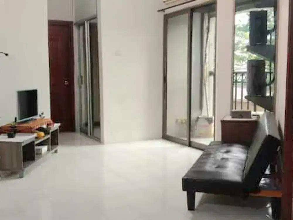 Apartemen Dijual Taman Kemayoran Condominium, 2 BR Luas 77 Semi Furnished