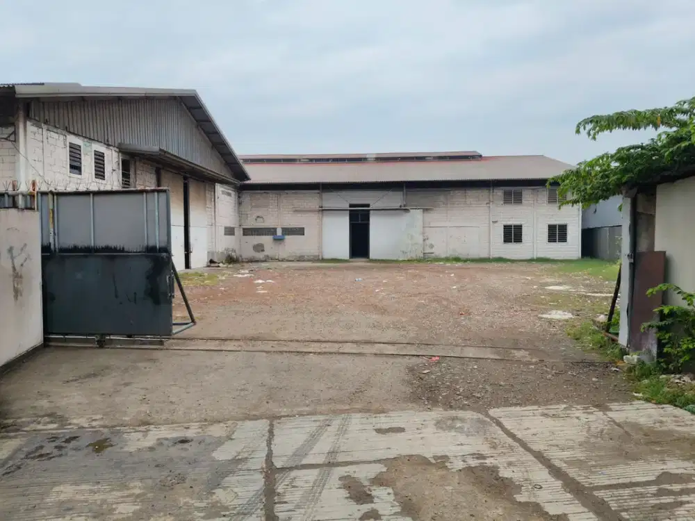 Gudang Raya Jurumudi Baru, Halim Perdana Kusuma