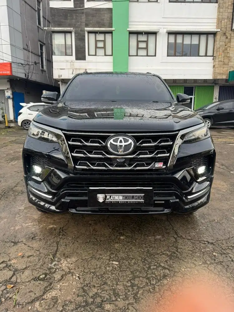 Toyota fortuner 2022 tipe GR sport 2.8 A/T