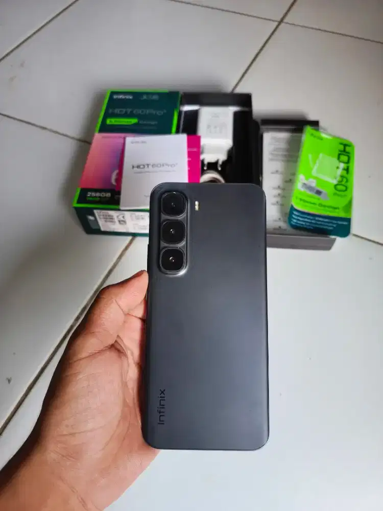 HP Infinix hot 60 pro + 8/256