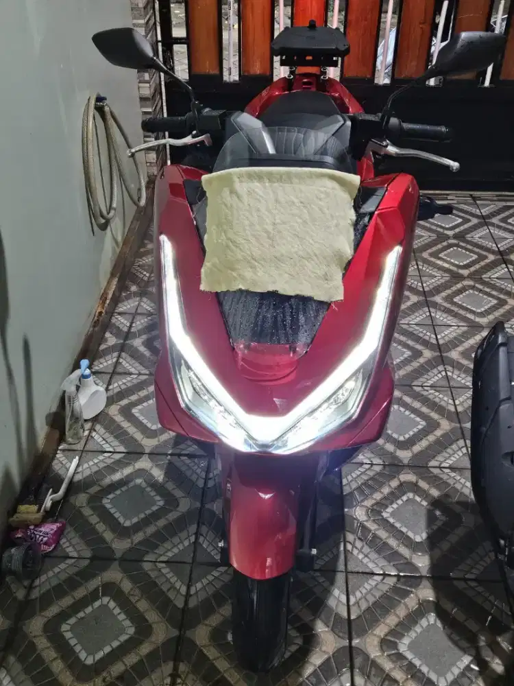 Honda PCX 160 CBS Merah Low Km