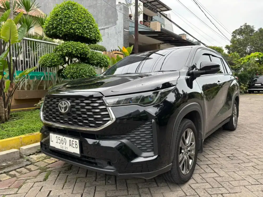 Toyota Zenix G 2023 A/T Km 30 rb istimewa