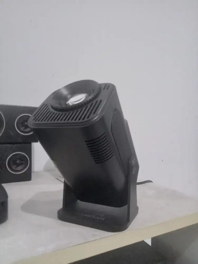 Proyektor Smart TV