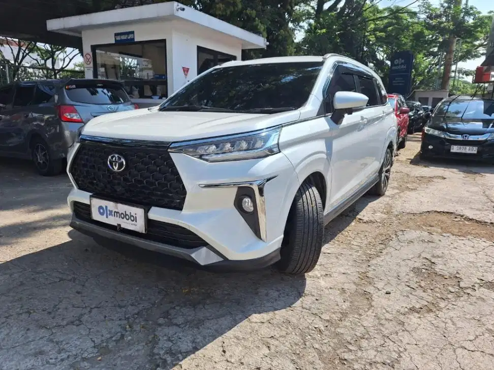 LOW DP Toyota Avanza 1.5 Veloz Q Bensin-AT 2022 KKI