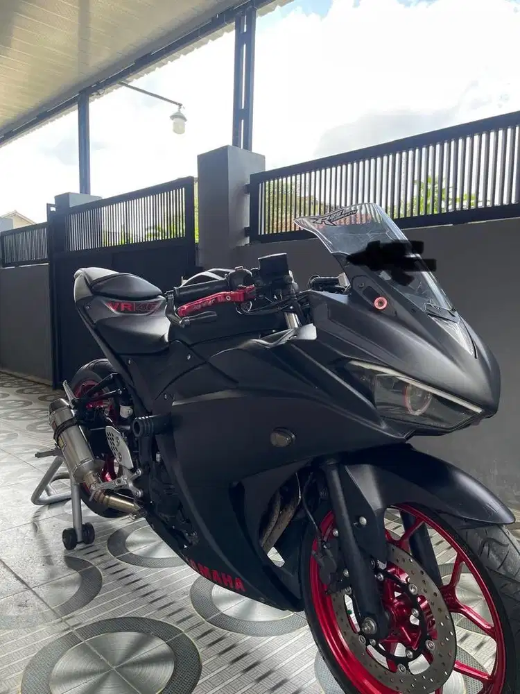 YZF-R25 v1 black