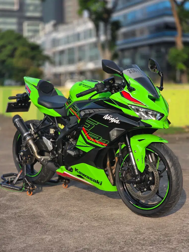 Kawasaki ZX25RR ABS With Leovince