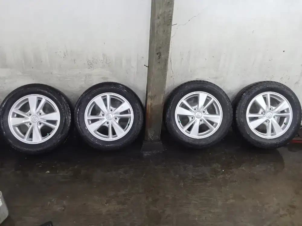 velg Veloz R 15 copotan 5 biji