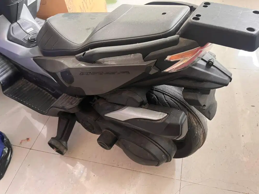 Motor aki anak 12v di cas(forza)