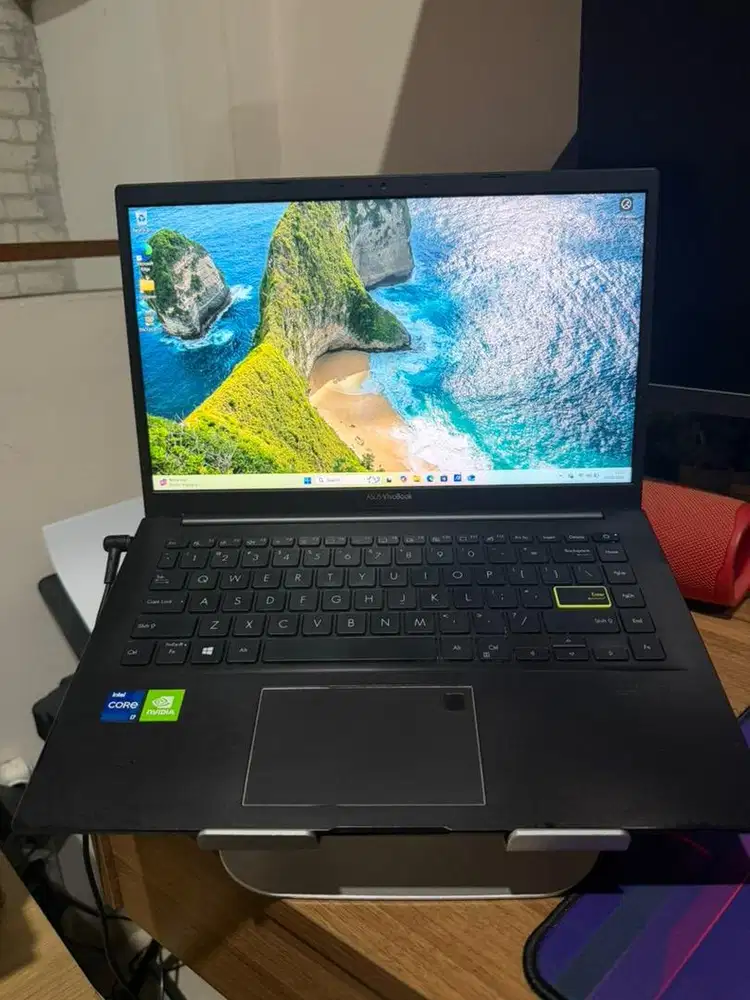 Jual Laptop Asus Vivobook K413EQ (baterai kemungkinan harus ganti)