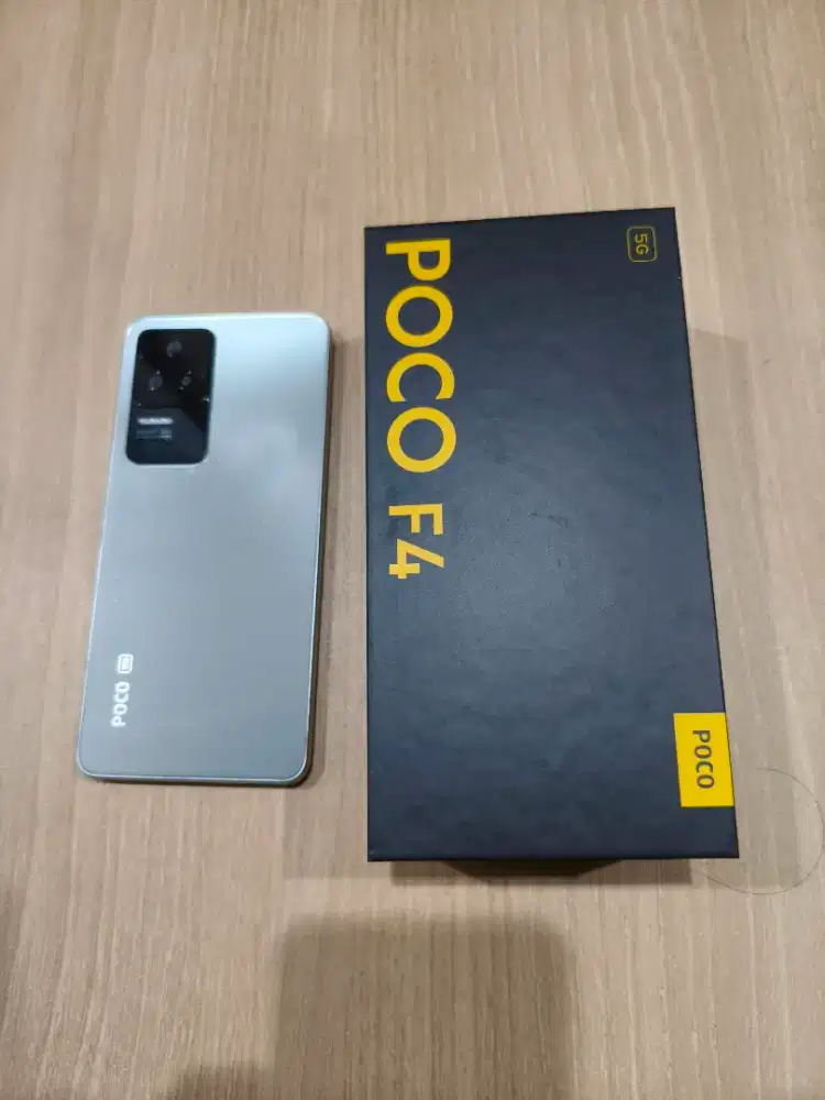 Poco F4 ram 8/256 silver