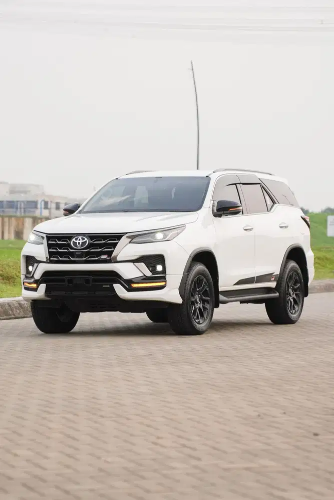 Toyota Fortuner 2.8 GR Sport 2023