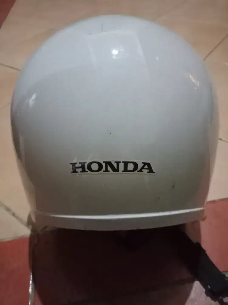 Jual helm scoopy bawaan ya jual 200nego