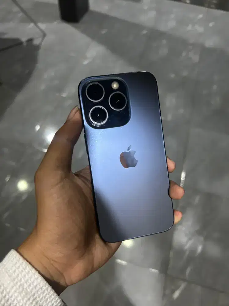 iPhone 15 pro 128 inter
