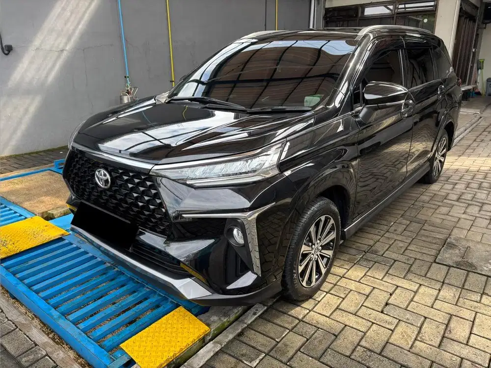 Pemilik jual new veloz 2024 bln 9 mulus terawat ori over kredit