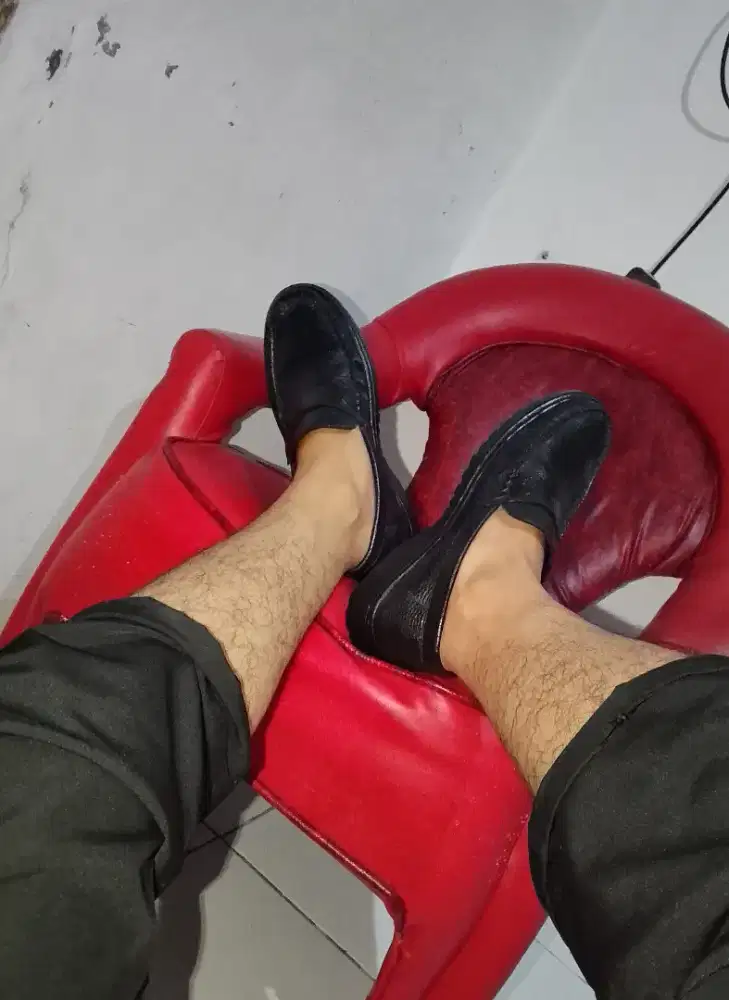 Danotelo sepatu kulit