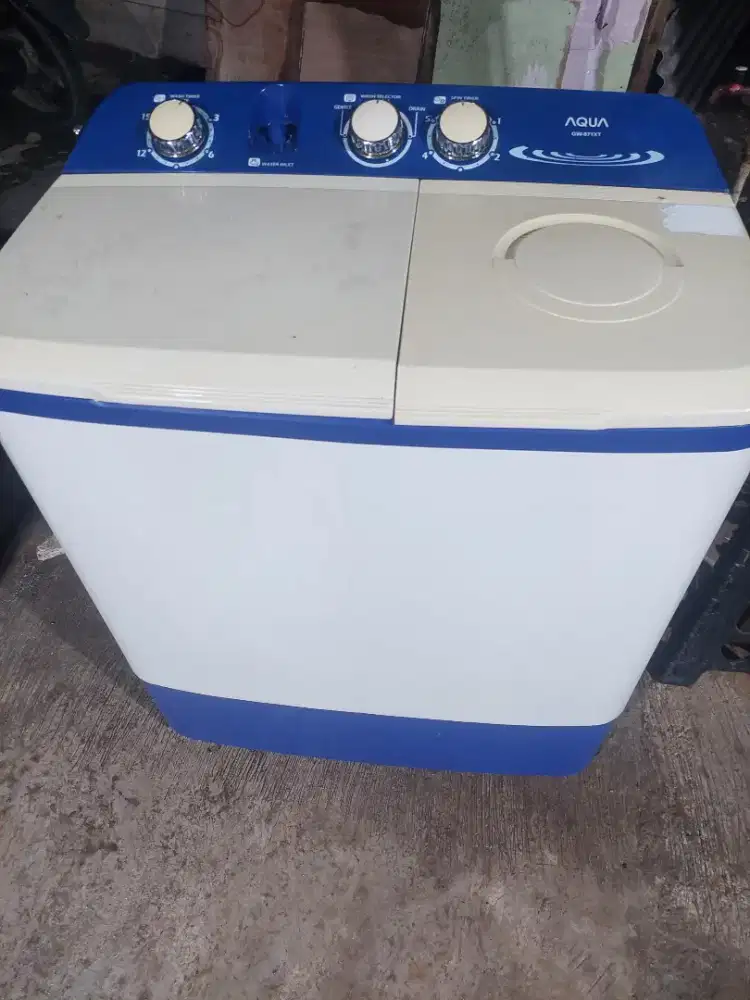 Mesin Cuci Aqua kapasitas 8,7kg Normal semua siap pakai