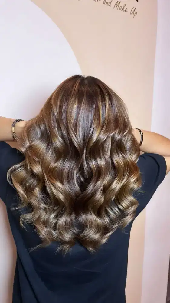 Dicari kasir dan hairdresser salon
