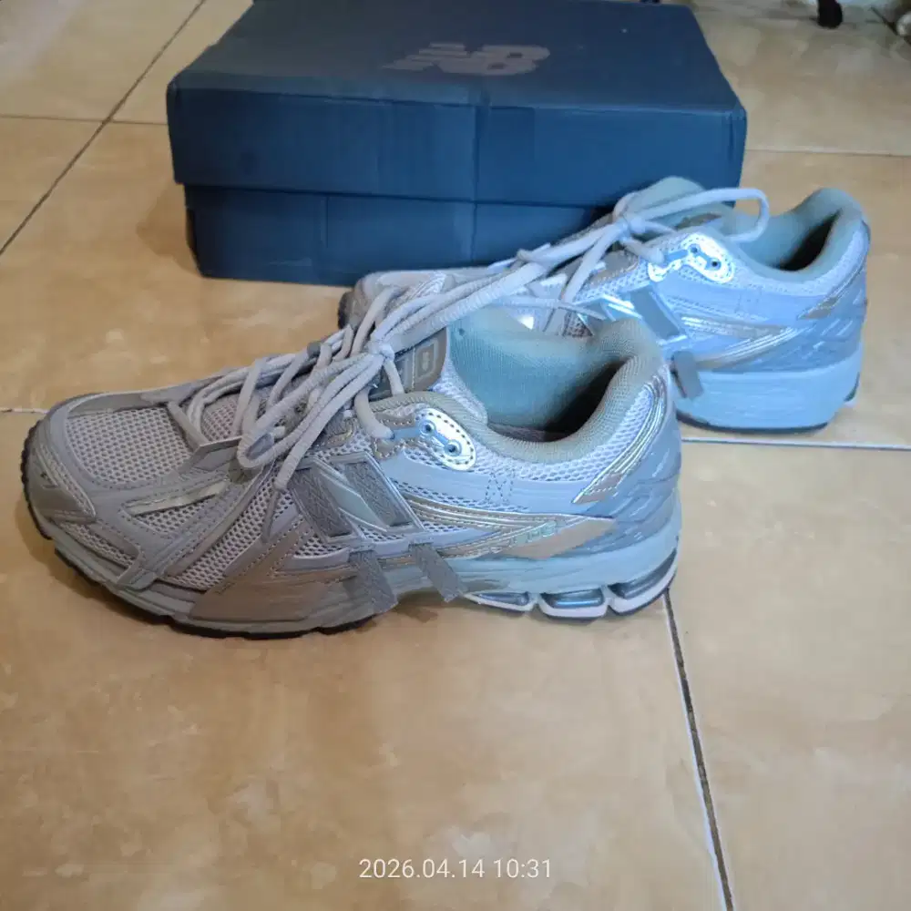 Sepatu enbe size 42