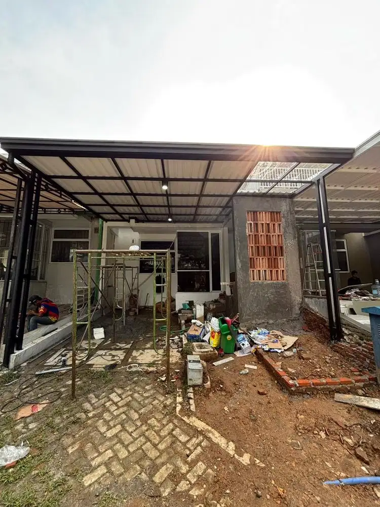 Pemasangan kanopi minimalis modern