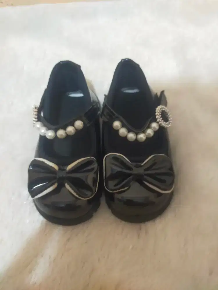 Sepatu anak cwe uk 22
