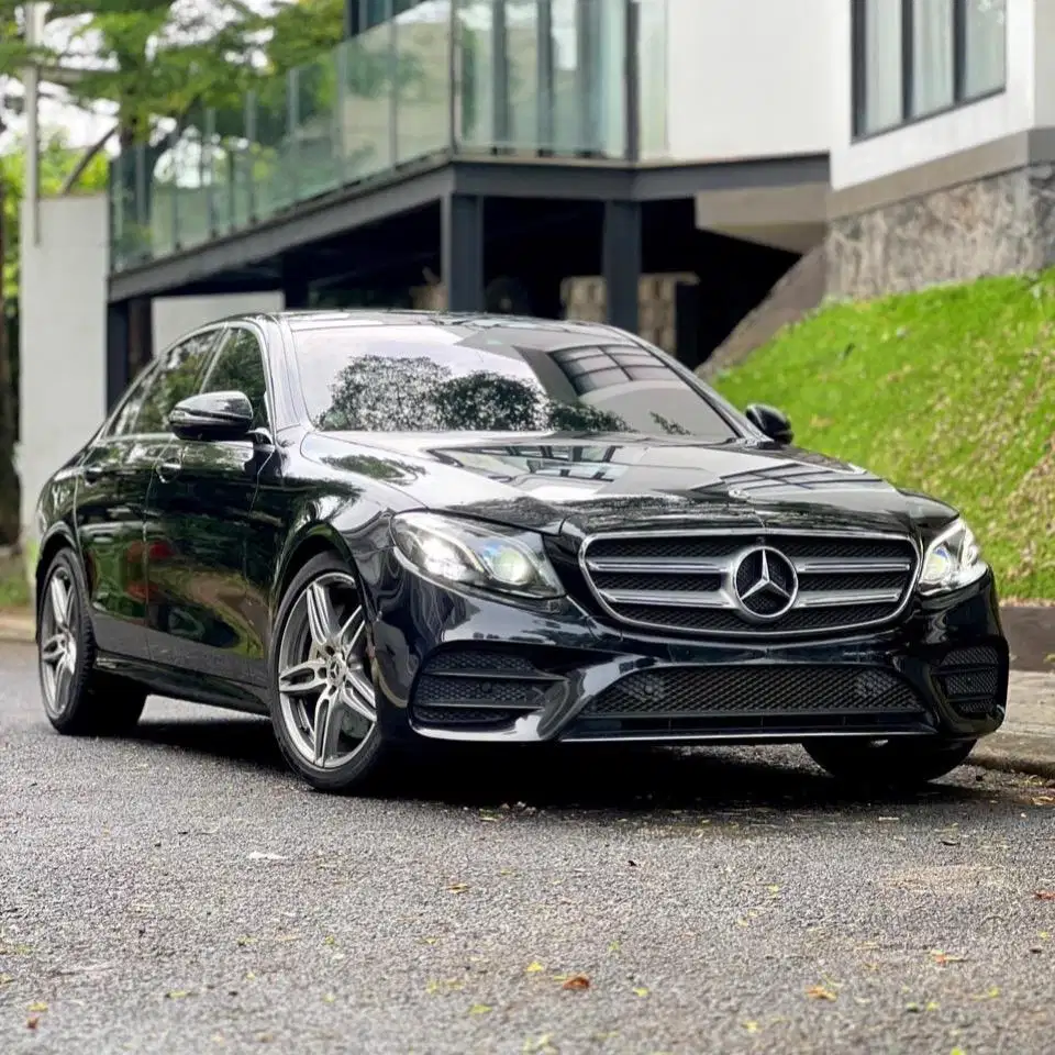 (CASH) Mercedes Benz E300 AMG W213 2017